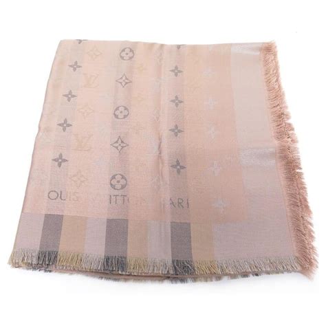 foulard chale louis vuitton|louis vuitton monogram shawl.